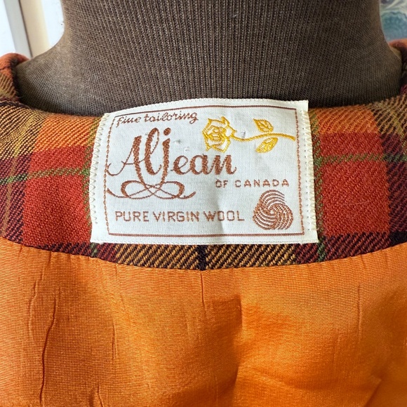 Vintage 70s Tartan Plaid wool vest in autumn tones (orange, rust, burgundy, blac - Picture 7 of 8